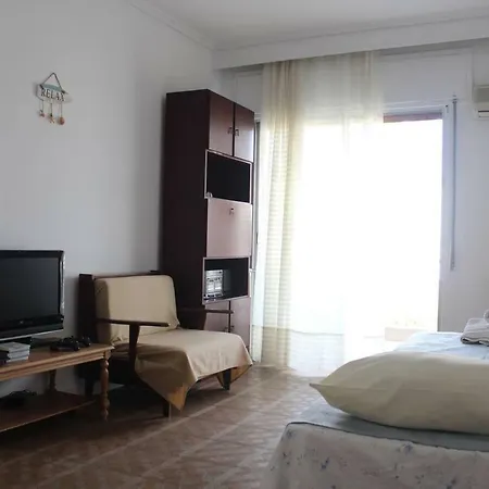 Apartment Sunny Near The Sea *
