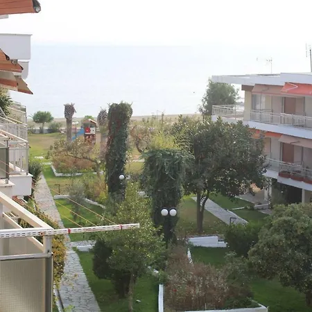 Apartment Sunny Near The Sea