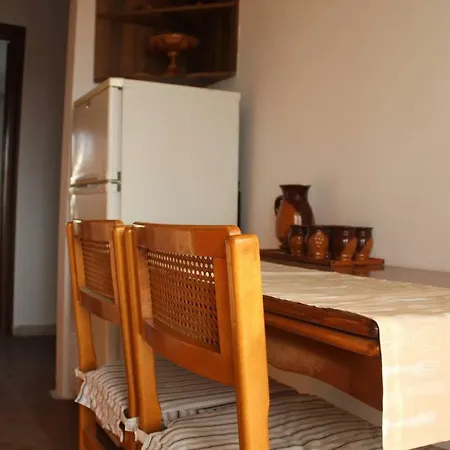 Apartment Sunny Near The Sea